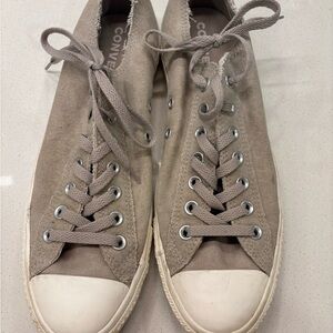 Converse Low Top Sneakers